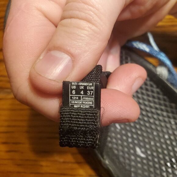 Chaco blue&black slide on sandals sz 6 - Picture 5 of 6